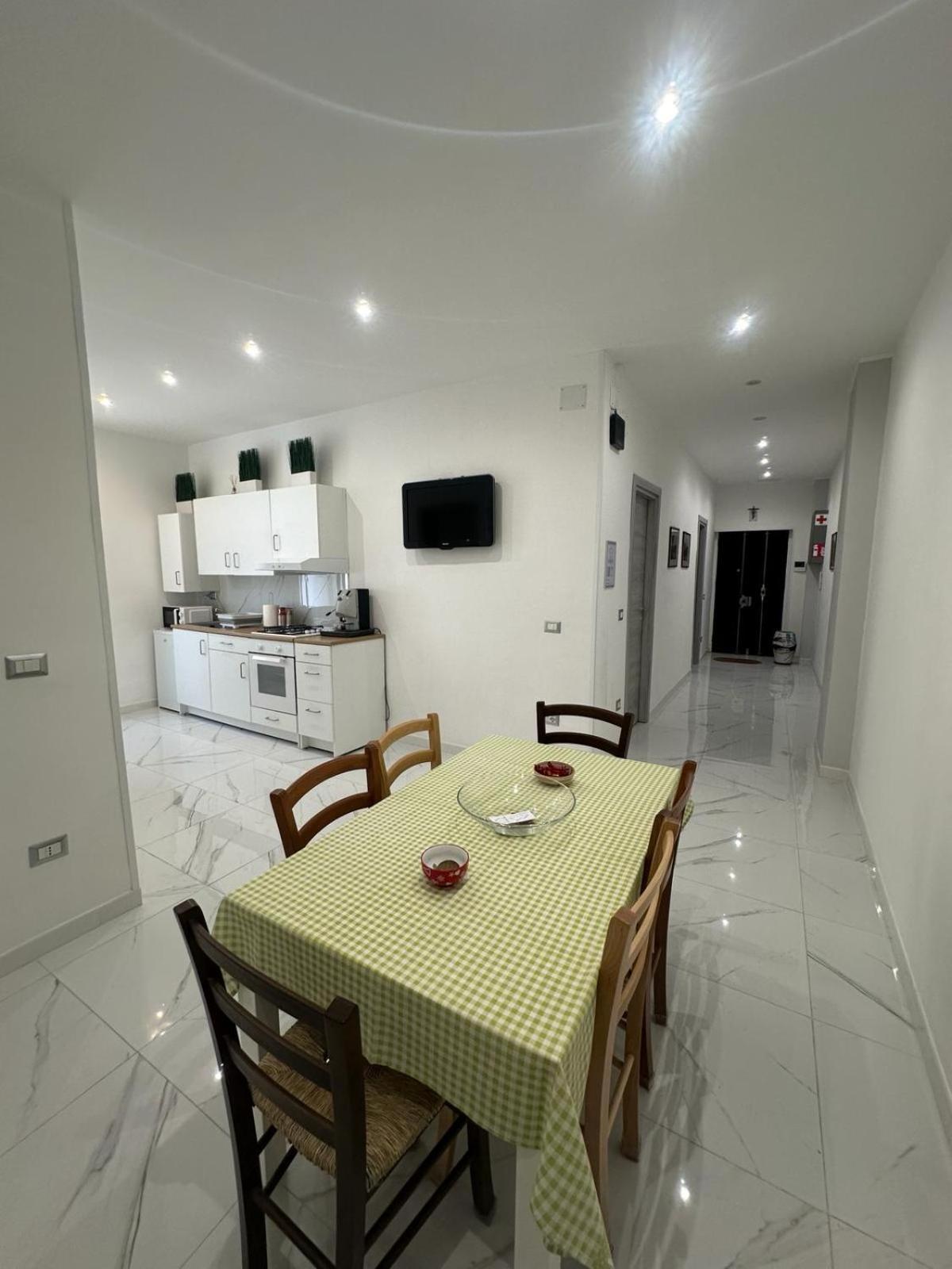 M2 Apartment Naples Exterior photo